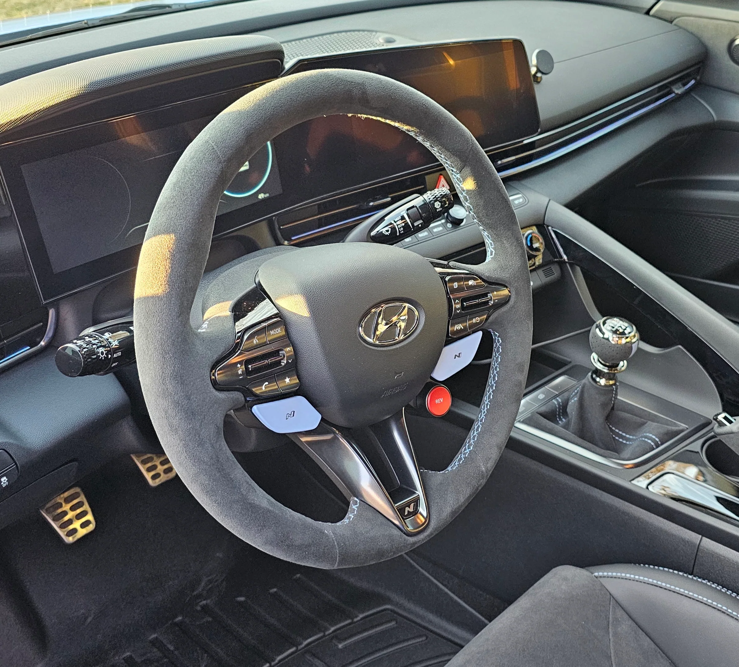 N Performance Steering Wheel Alcantara  (Elantra N)