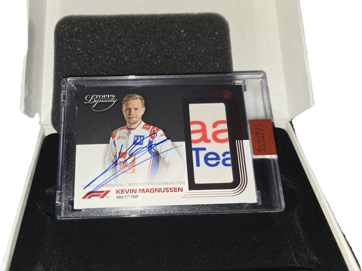 Topps Dynasty 2022 - Kevin Magnussen Autograph Relic #2/2 SSP - Image 2